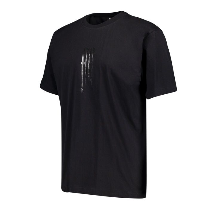 Camiseta negra de manga corta con diseño drip vertical en el pecho