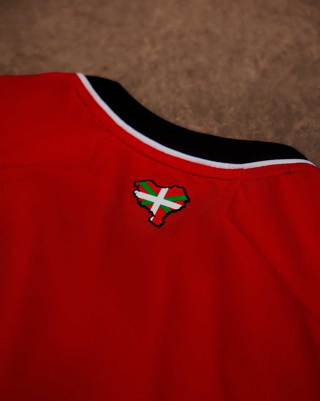 HOME SHORT SLEEVE SHIRT 26/27