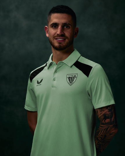 PERFORMANCE POLY POLO MEN GREEN